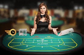 Filipino player checking phwin casino payout on smartphone screen